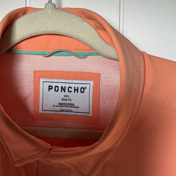 Poncho Vented Fishing Shirt Men's Size XXL Slim Fit Short Sleeve Button Up - Picture 2 of 6